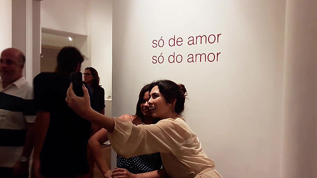 Vernissage "só de amor, só do amor" na Casa de Cultura Laura Alvim - curadoria: Isabel Sanson Portella
